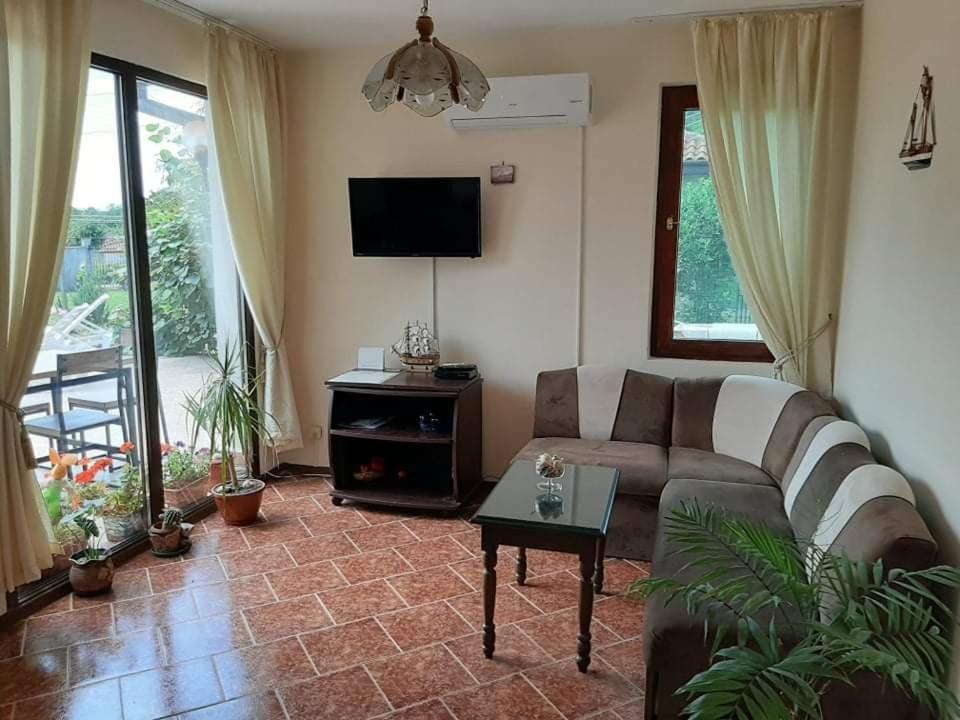 Guesthouse Oasis-شابلا المظهر الخارجي الصورة